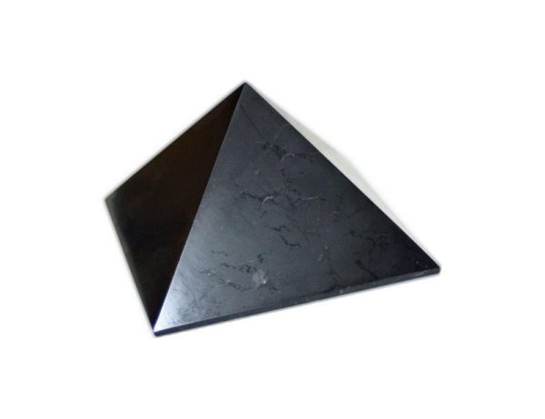 Piramide de shungita lado 4 cm